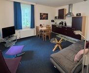 2-Raumappartement im Knickwall 2 Landhausvilla, Wohn-Esszimmer. 2-Raumappartement im Knickwall 2 Landhausvilla, Wohn-Esszimmer.