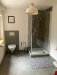 Badezimmer mit Dusche Badezimmer mit Dusche