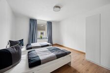 Frisch renoviert + modern eingerichtet 4 Zimmer Apartment Bild 12 Frisch renoviert + modern eingerichtet 4 Zimmer Apartment Bild 12
