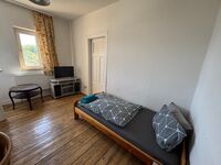 Einbettzimmer, 2. Etage Einbettzimmer, 2. Etage