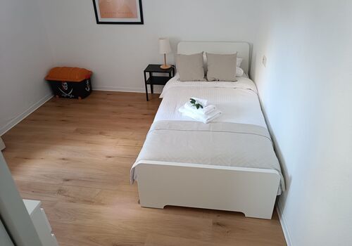 MB Homes Beuren (Single room)ganze Unterkunft für 4-6 Personen Bild 2 MB Homes Beuren (Single room)ganze Unterkunft für 4-6 Personen Bild 2