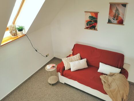 Ruhiges Loftzimmer mit privatem Gäste-WC und Garten Bild 2 Ruhiges Loftzimmer mit privatem Gäste-WC und Garten Bild 2