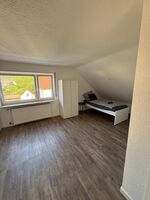 Große private Unterkunft für bis zu 8 Personen mit 5 Zimmern Bild 13 Große private Unterkunft für bis zu 8 Personen mit 5 Zimmern Bild 13