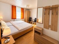 Double Bed Double Bed