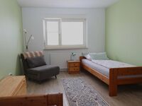 Schlafzimmer mit zwei Betten Schlafzimmer mit zwei Betten