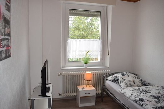 Einzelzimmer mit TV Einzelzimmer mit TV