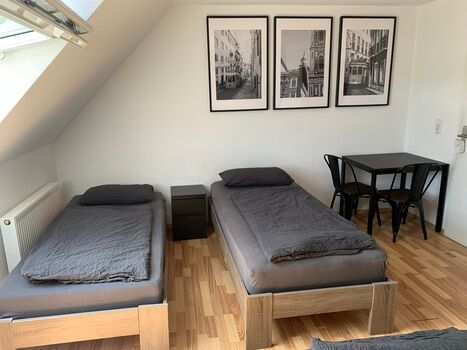 TOP Stuttgart Mitte: Zentral, günstig, sauber TOP Stuttgart Mitte: Zentral, günstig, sauber