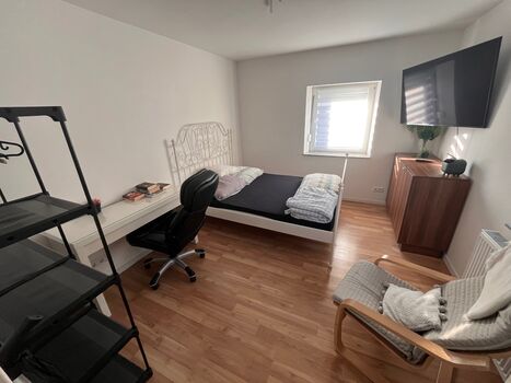 2 Zimmer Wohnung in Stuttgart - Mercedes Museum Picture 2