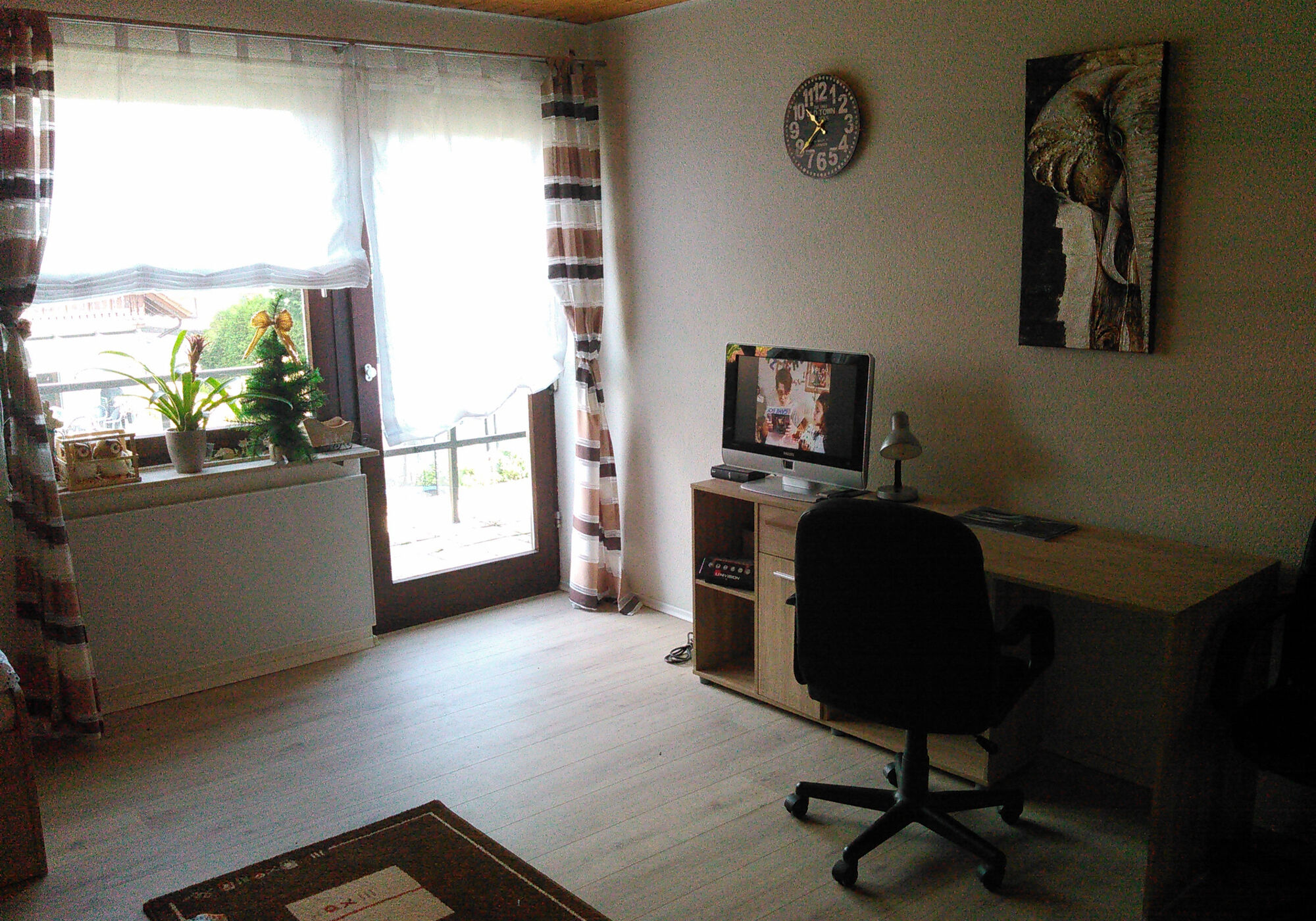 Picture 3