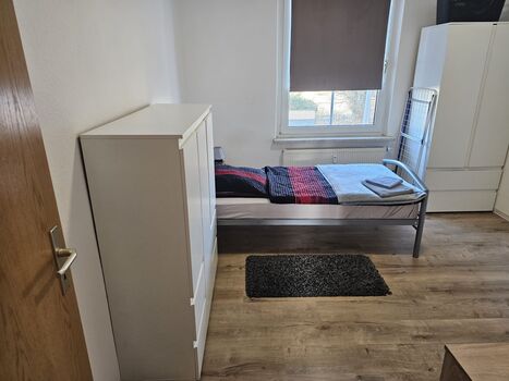 Lehrlingszimmer & Gästezimmer in Leuna Nähe BBS & Raffinerie Picture 5