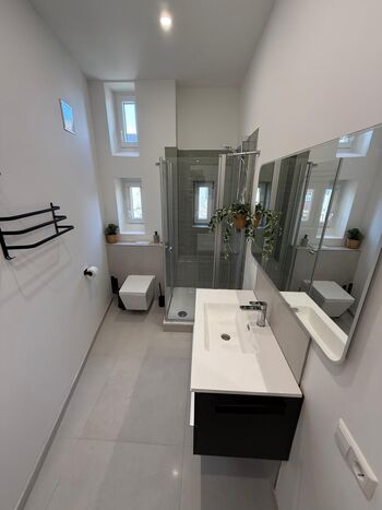 NEU Wohnung in charmanter Stadtvilla MESSENAH Bild 2