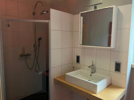 Schöne Wohnung mit Garten Bild 5