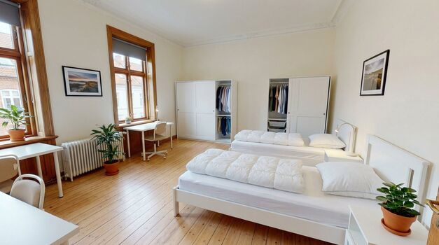 FL1 / TOMASZ-LIVING in FLENSBURG - WLAN + Parken Bild 2