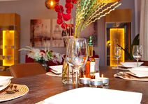 Platz für Projektgespräche und gemeinsame Mahlzeiten 