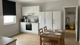 MH11 / TOMASZ-LIVING in DUISBURG - Modernes Bad + Smart TV Picture 5