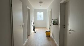 MH11 / TOMASZ-LIVING in DUISBURG - Modernes Bad + Smart TV Picture 7