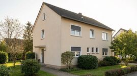 MH11 / TOMASZ-LIVING in DUISBURG - Modernes Bad + Smart TV Picture 4