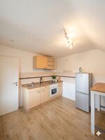 help2rent M1 - gr. Haus/Wohnung für Ihr Team - HI/SZ/PE 15 Min. Bild 11