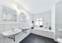 120m² Wohntraum mit 2 Bädern - W05 Zdjęcie 2