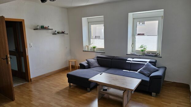 Ruhige Wohnung nur 5km zur A7 Bild 2