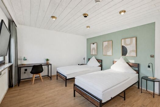 Wohnung Casadesaler, 3 Wohnungen für bis zu 15 Personen Picture 3