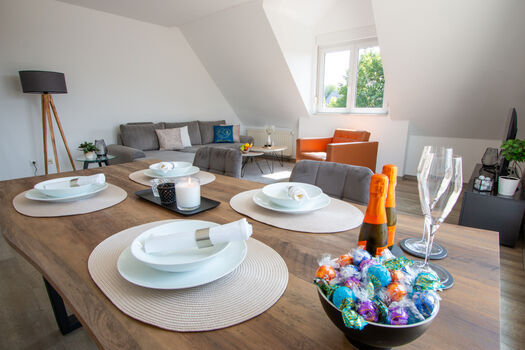 Großer Ess- und Wohnbereich, Schlafsofa, Platz für Zustellbetten