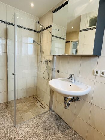 3-Zimmerapartment: Badezimmer
