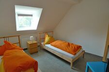Großes Haus mit mehreren Appartements in Duisburg-Beeck Bild 1