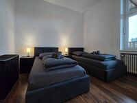 Moderne Apartments in Krefeld: 4 bis 16 Personen | Top-Lage Picture 18