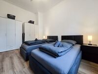 Moderne Apartments in Krefeld: 4 bis 16 Personen | Top-Lage Picture 28