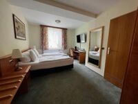 Günstige Zimmer für Monteuere und Langzeitbucher in Auerbach Bild 4