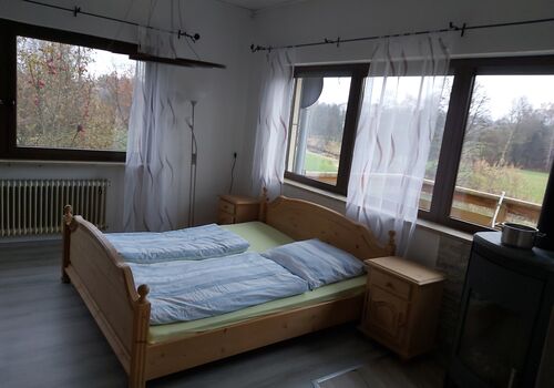 "Egerblick" in Röslau, Ortsrandlage, sehr ruhig, Balkon und Terrasse Bild 3