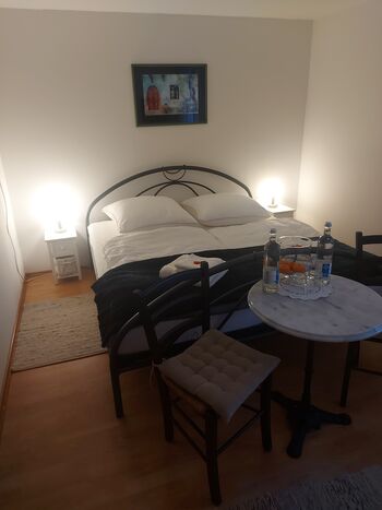 Kleine Zimmer mit eigenem Bad Bild 4