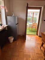 Esszimmer mit Ausblick in den Wintergarten und 2. ühlschrank