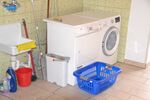 Waschraum mit Trockner