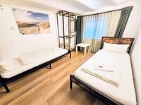 AMB Stays 4-Zimmerwohnung Zwei-WC/Bad, Terrasse, Parkplatz, Max. 7 Pers. Bild 11