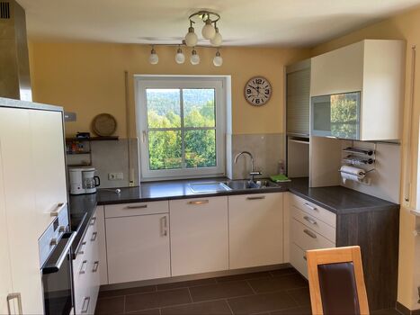 Esszimmer mit Küche Bild 1