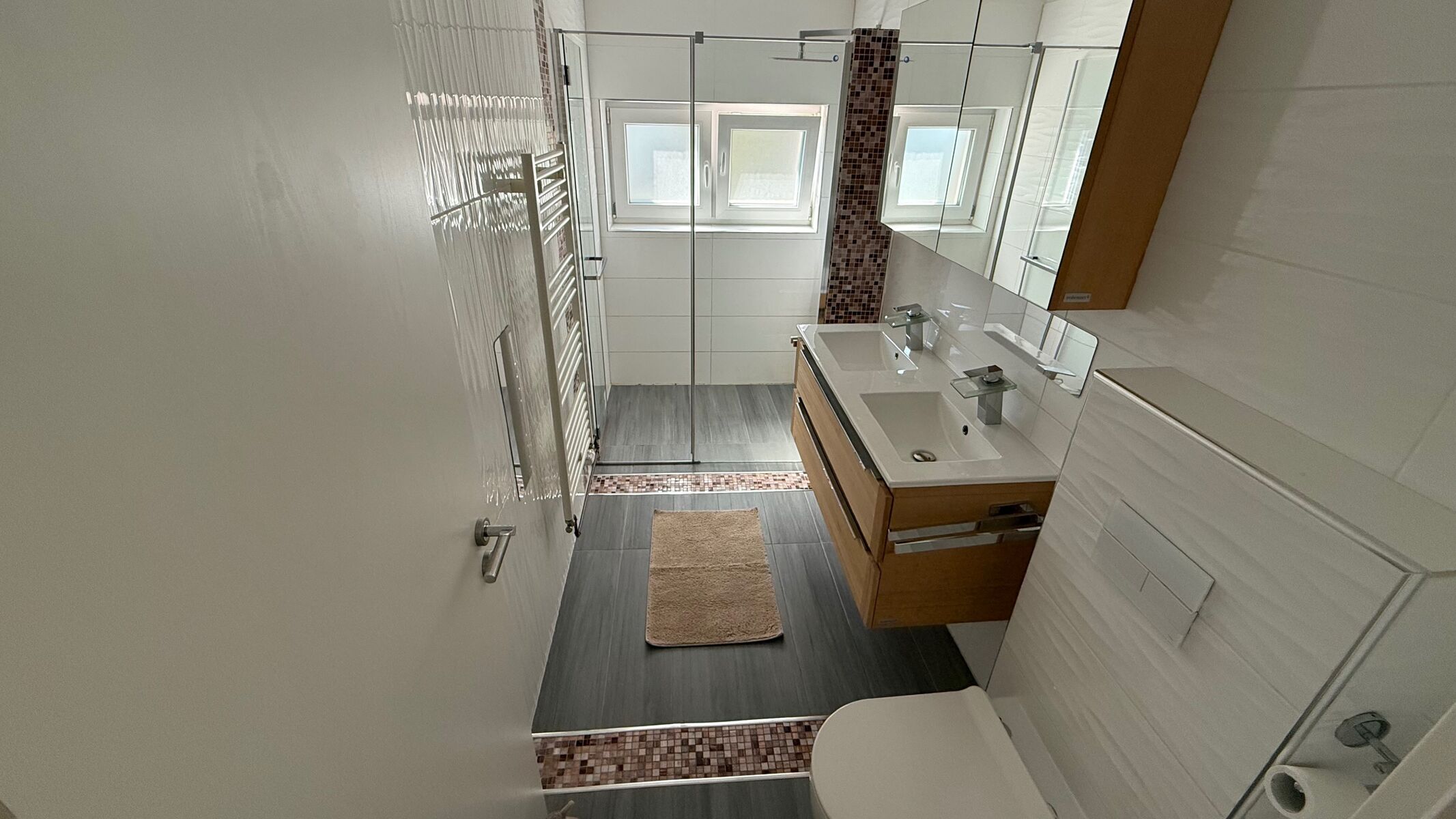 Badezimmer 1