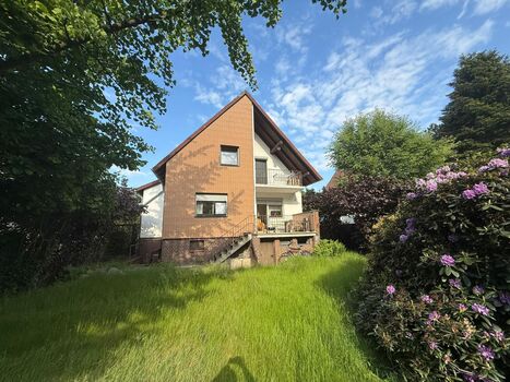 12 Bett-/ 6 Zimmer Haus in Langenhagen Zdjęcie 2