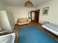 12 Bett-/ 6 Zimmer Haus in Langenhagen Bild 7