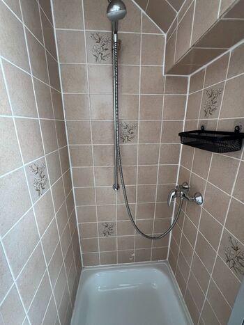 2 Zimmer Dachwohnung mit Burgblick und Kingsize Bett Picture 3