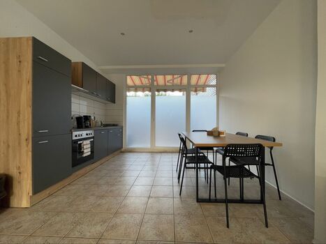 Dogan Bagdat / Gemütliche Wohnung mit Terasse und 2 Bädern Zdjęcie 3