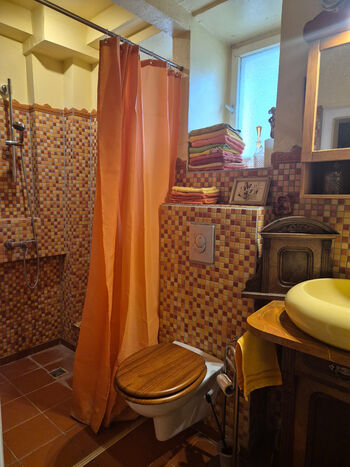 2,5 Zimmer in schönem alten Gasthof Bild 5