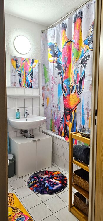 Business, Pendlerwohnung: möblierte 35 qm, Balkon, Stpl. Bild 1