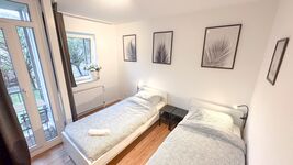 Business Apartments mit Balkon Zdjęcie 1