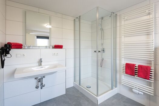 Bad des Hochzeitzimmers