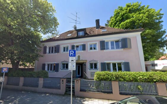 Haus Goldberg - Zentrales Wohnen in München mit Garten