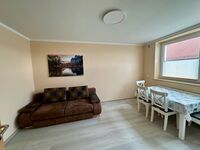 Wohnung Schwarz Bild 2