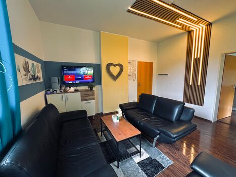 5G WiFi | SKY | Apartments | Kitchen | Washing Machine Picture 2