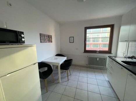 4 Zimmer Wohnung Stadtmitte Bild 4